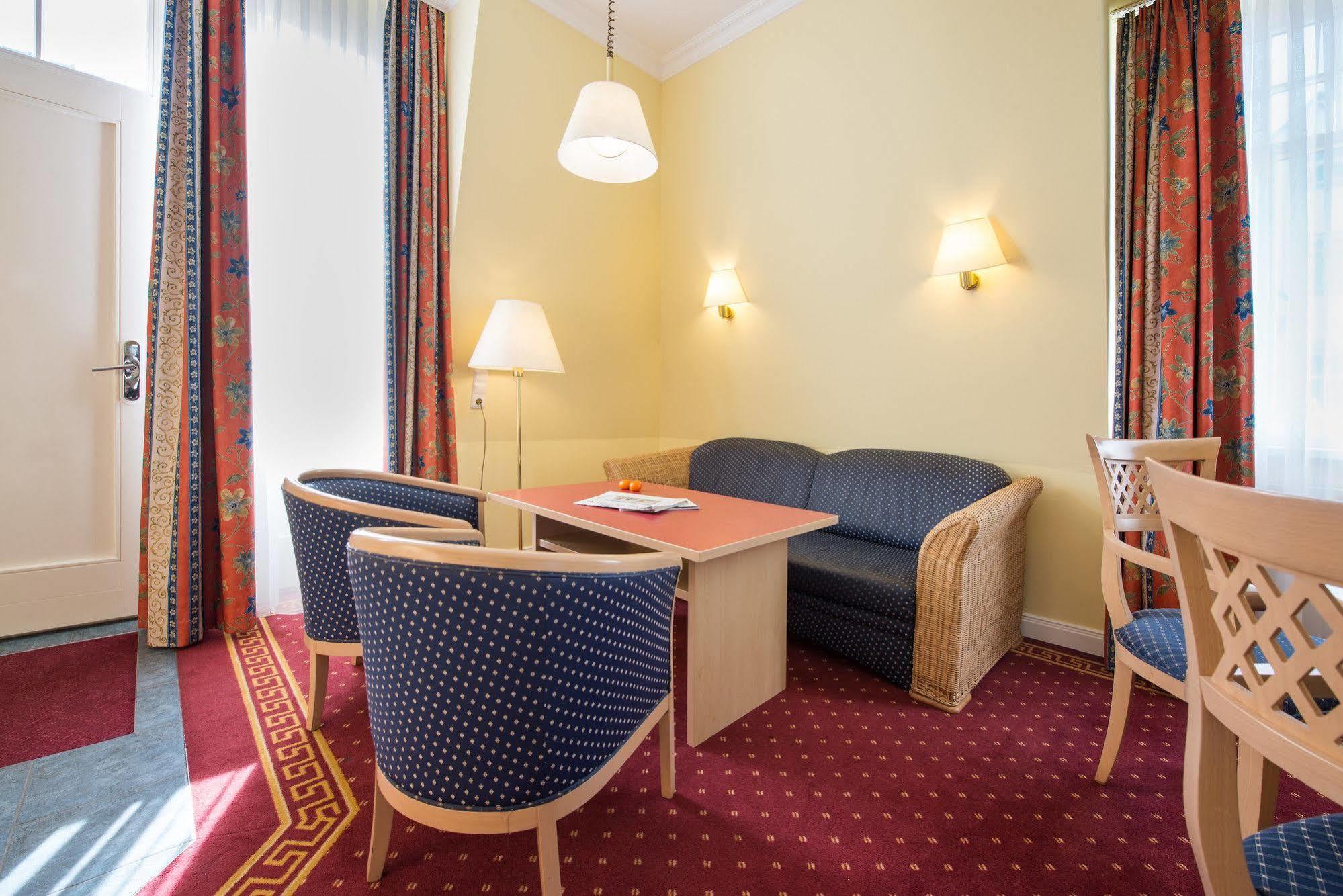 Aparthotel Kuehlungsborn, Villa Am Konzertgarten מראה חיצוני תמונה